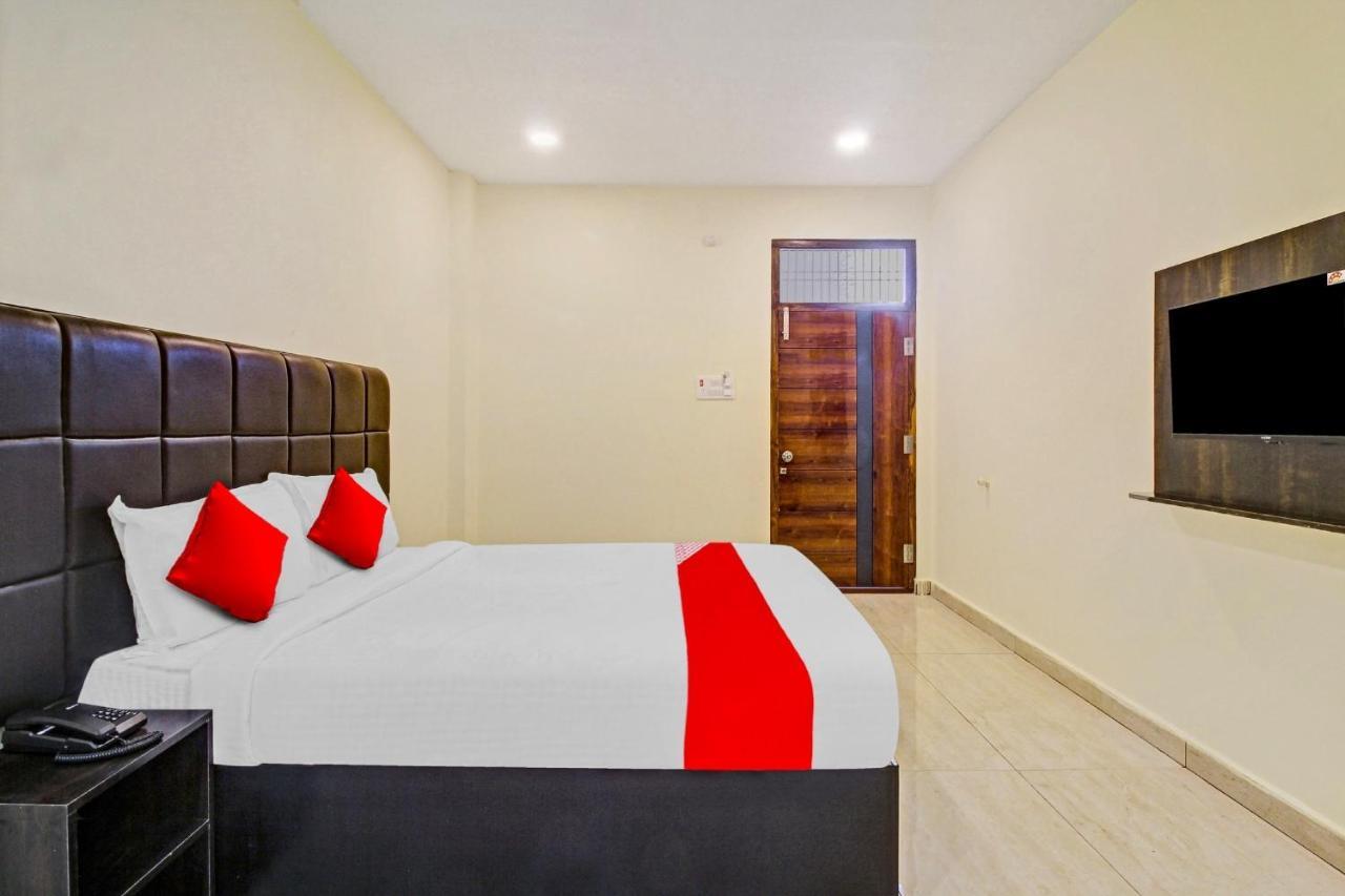 Super Hotel O Lakshmi Royal Inn Warangal Εξωτερικό φωτογραφία